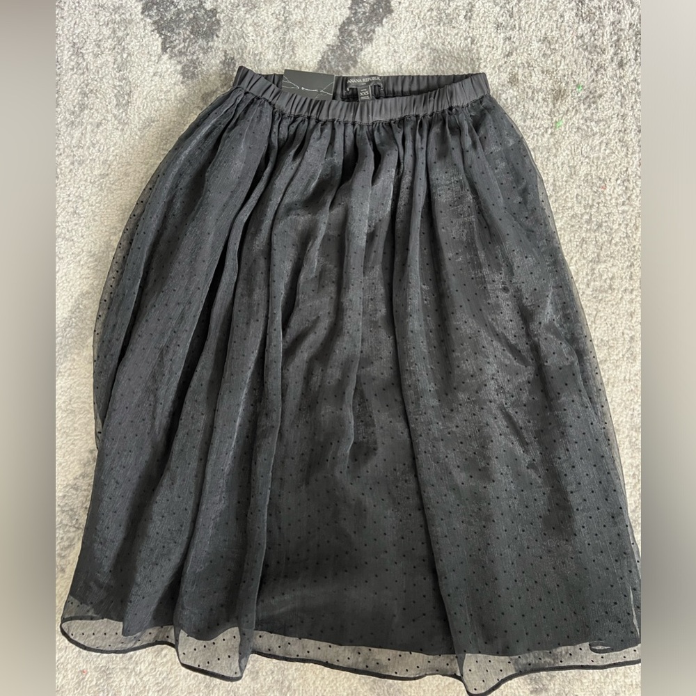 Banana republic MIDI length black polka dot skirt XXSP